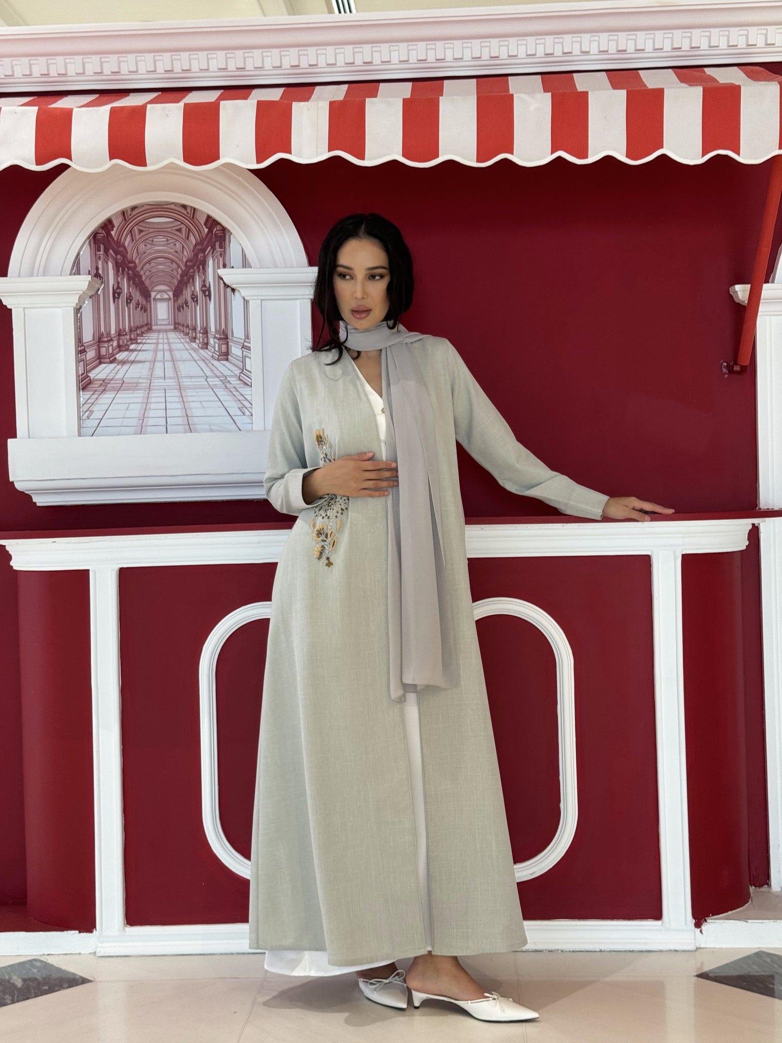 Pure Essence Abaya